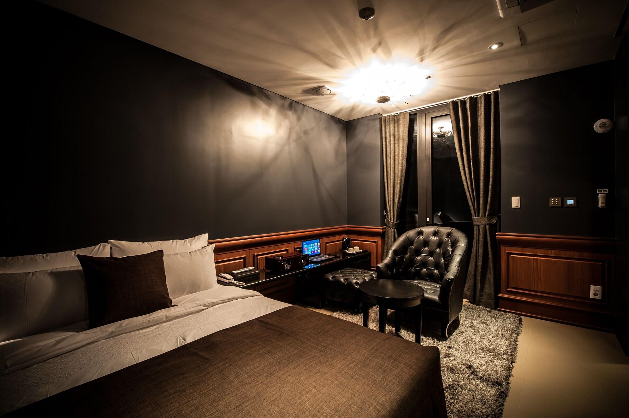 Sr Hotel Sadang Seul Esterno foto