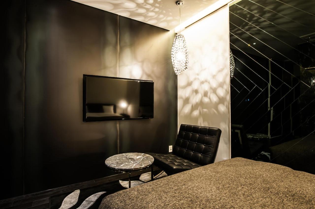 Sr Hotel Sadang Seul Esterno foto